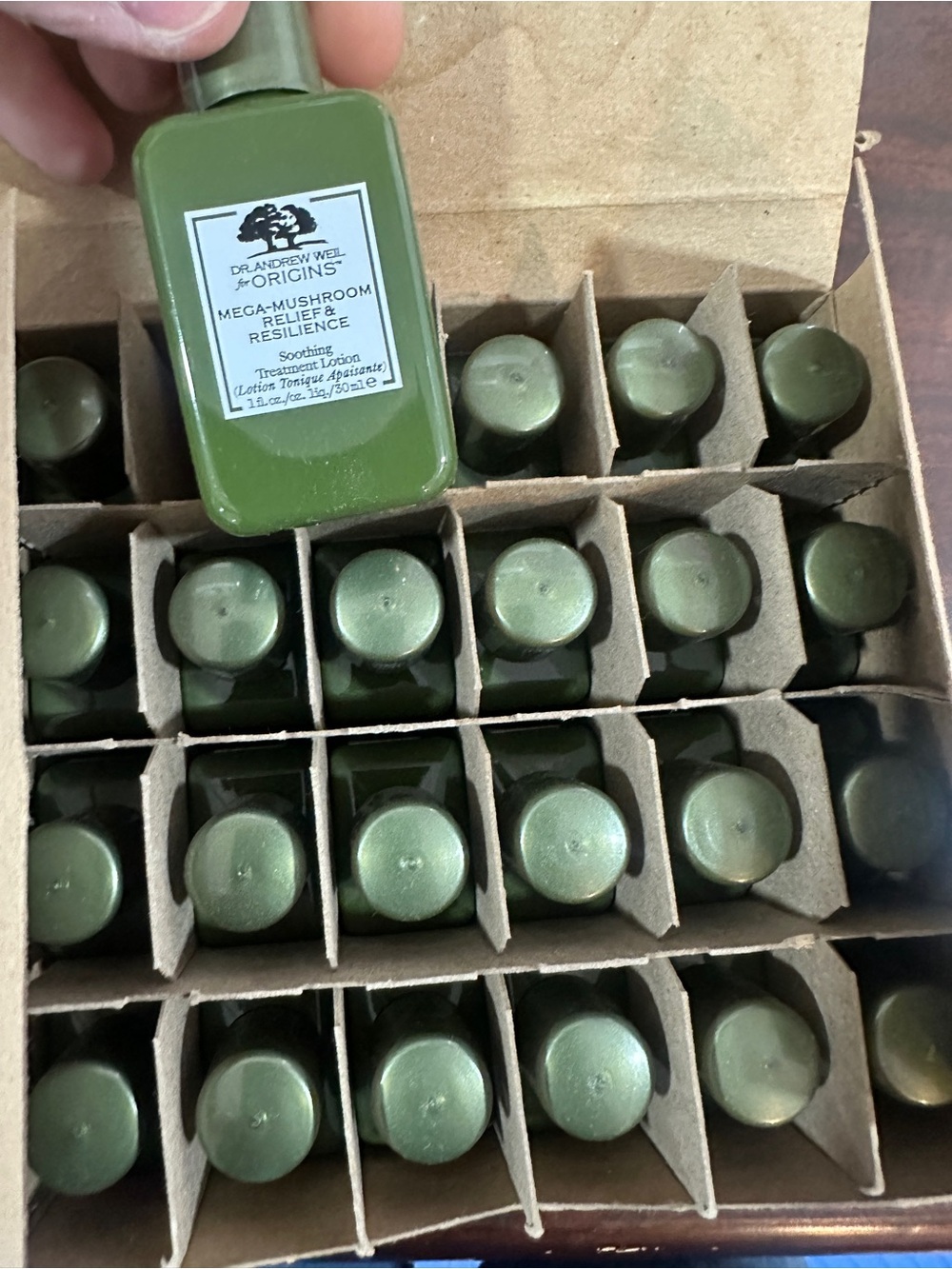 24 Case Origins Mega-Mushroom Relief & Resilience Soothing Treatment Lotion